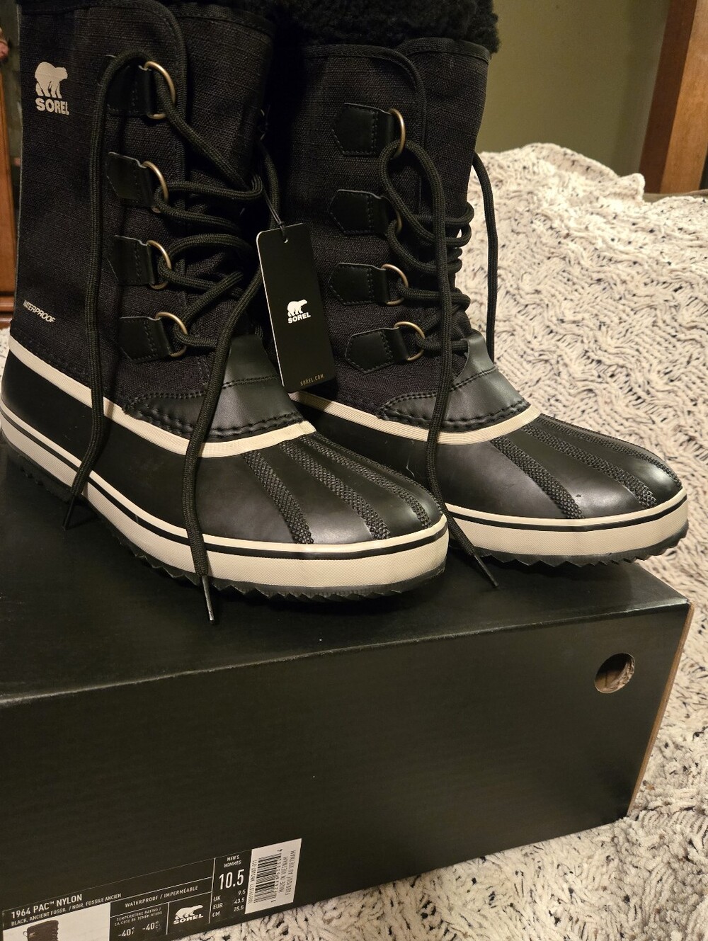 Sorel Black Men's Insulated Lace-Up Snow Boots, NWT in Box, -40° F, SIZE 10.5